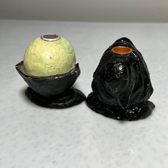Vintage EU Resin Halloween Candle Holders Pair of 2 - Picture 3 of 4